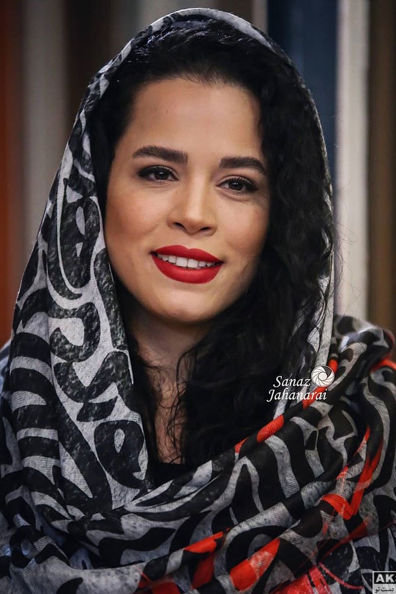 ملیکا شریفی نیا