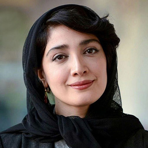 مینا ساداتی