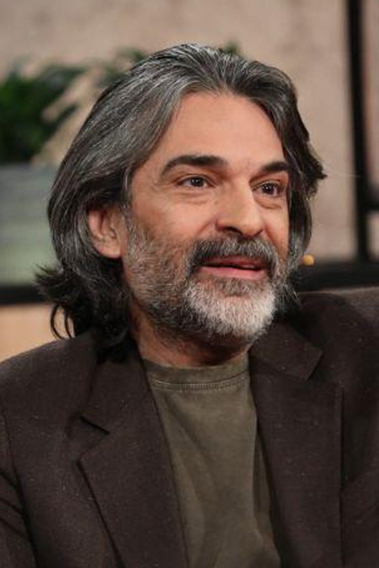 اردلان شجاع کاوه