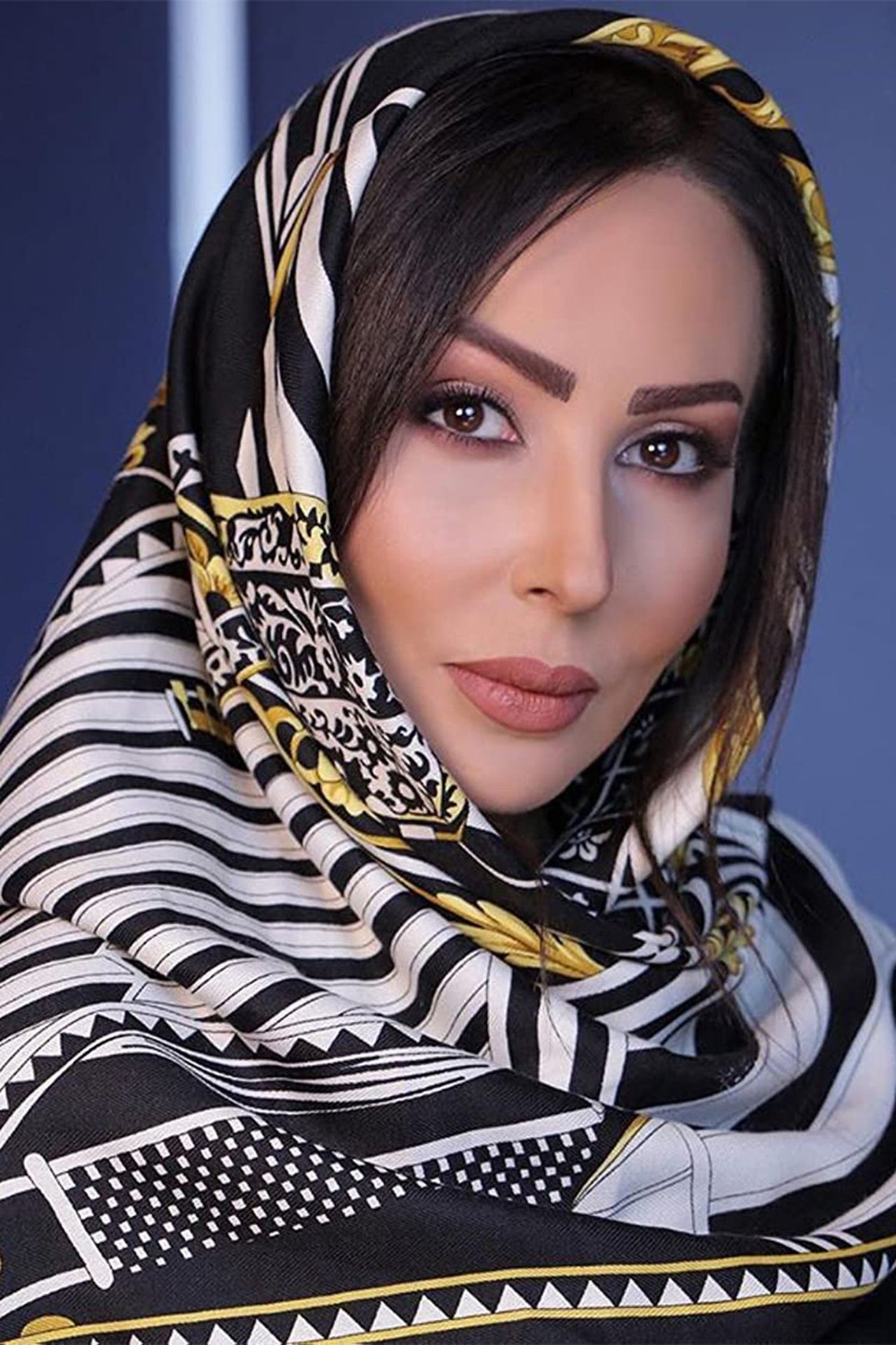 پرستو صالحی